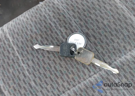 1998 Ford F150 from USA, damaged, VIN 1FTYF17W0WNC12927